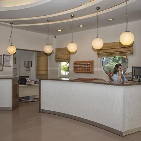 Riviera Lejlighedshotel